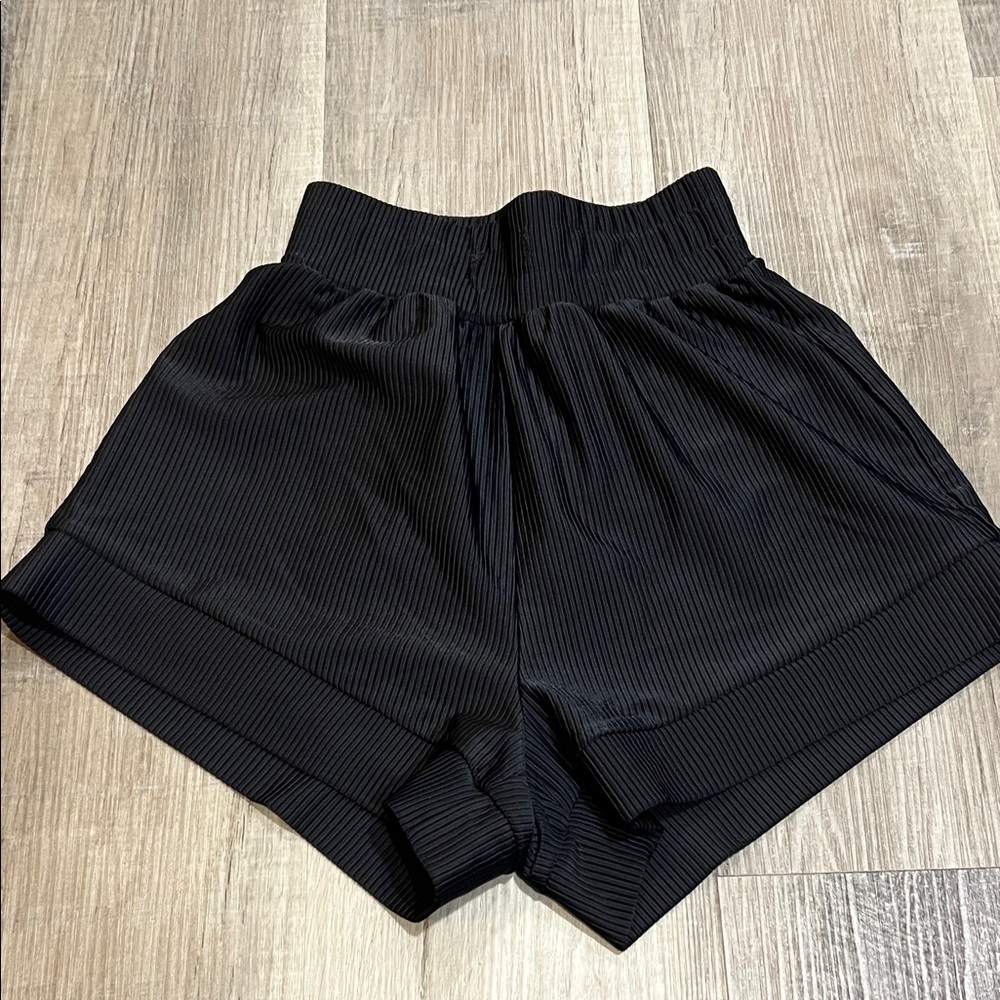 FIVE the label youth large black shorts
